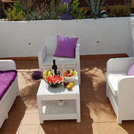 Lavanda Apartahotel 3*