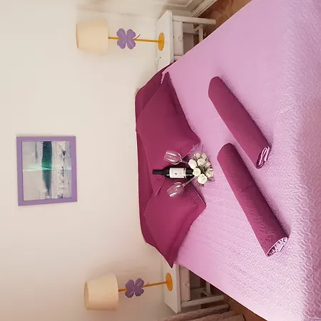 מלון דירות Lavanda 3*