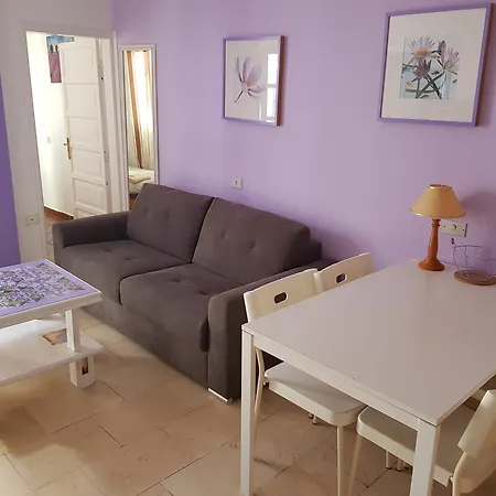 Lavanda מלון דירות