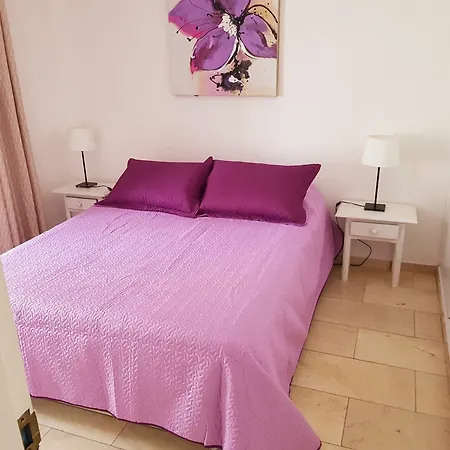 מלון דירות Lavanda 3*