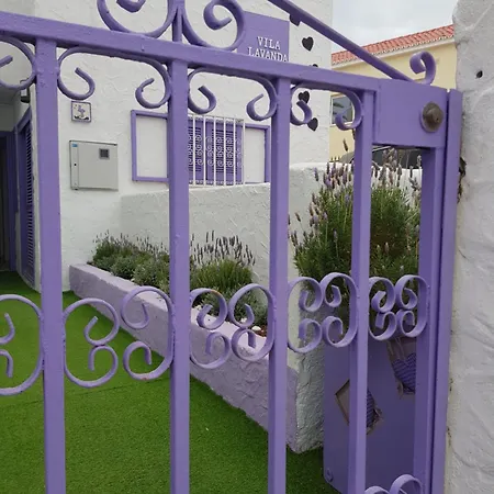 Lavanda מלון דירות 3*